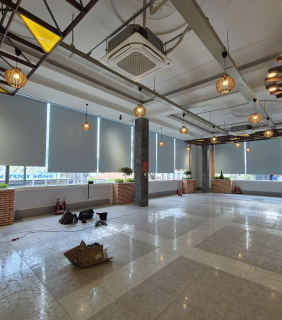 Mẫu Rèm Cuốn Cho Quán Cafe Tại Bình Dương