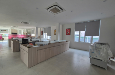 Những Mẫu Rèm cuốn Hot Phù Hợp Cho Công Ty |  Vương Quốc Rèm Cửa Cung Cấp Và Lắp Đặt trọn gói tại HCM
