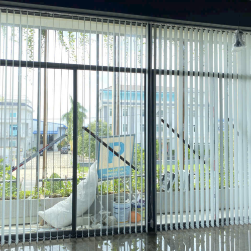 Rèm lá dọc chống nắng