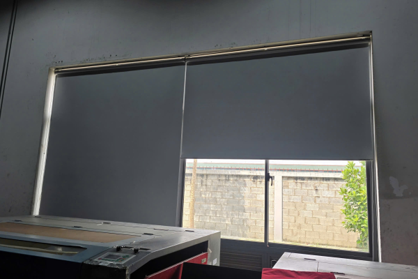 THAY RÈM CUỐN CHO NHÀ XƯỞNG CONG TY R & S KCN VSIP II VĨNH TÂN.