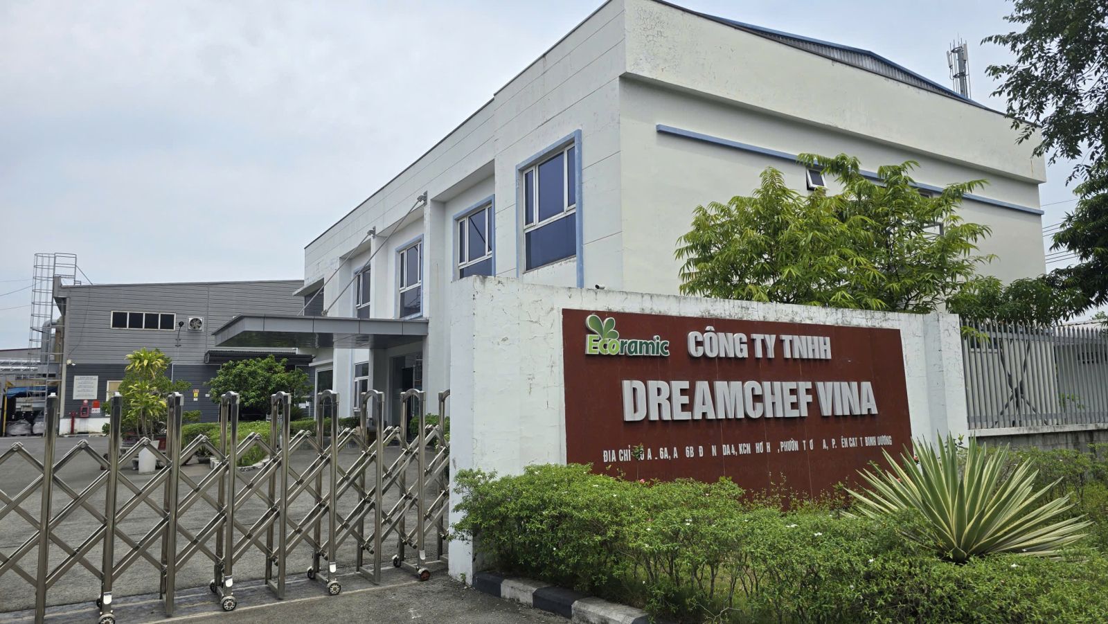 Hoàn Thiện Dự Án Màn Sáo Lá Dọc Tại Bến Cát