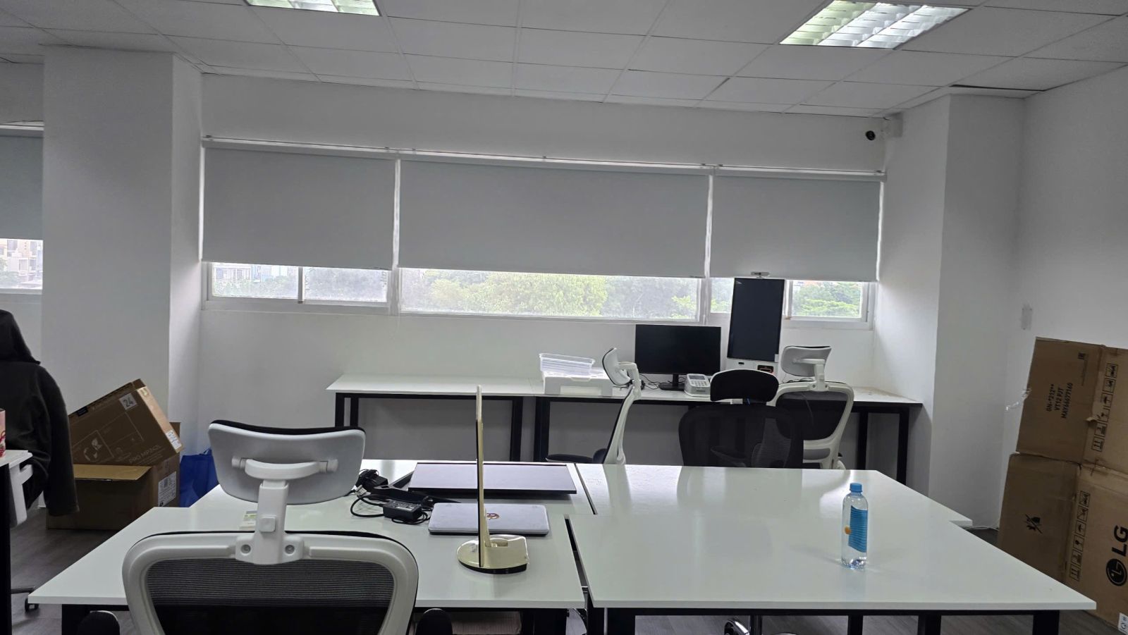 Thi Công Rèm Cuốn Tại Văn Phòng Bình Thạnh