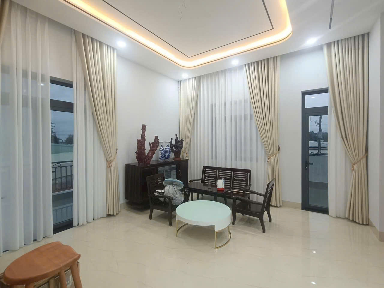 rem-2-lop-sang-trong-binh-phuoc